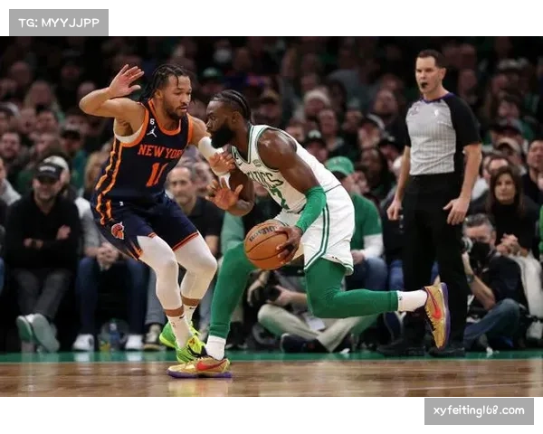 老鹰120-117险胜76人 丹尼尔斯27分10篮板表现全面